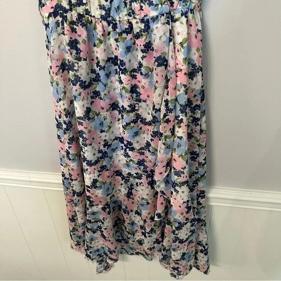 NWT Pretty Garden Women's Boho Ruffle Floral Summer V-Neck Faux Wrap Dress Sz Md - Picture 4 of 9